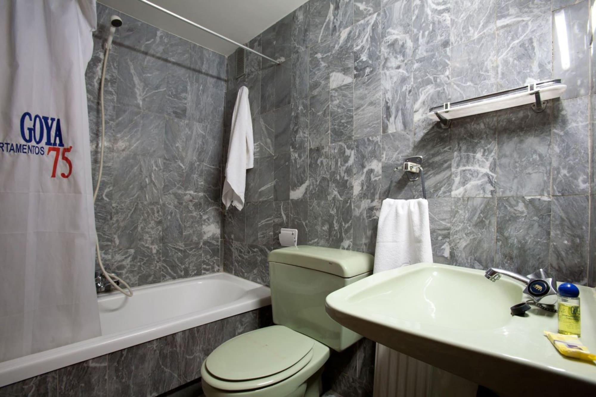 Apartamentos Goya 75 Madrid Exterior photo