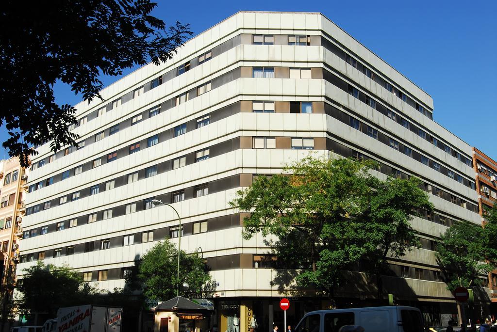 Apartamentos Goya 75 Madrid Exterior photo